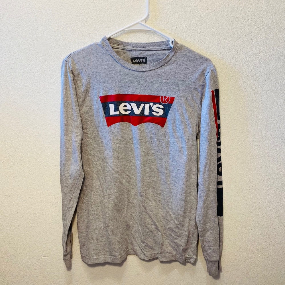Ladies Levi’s l/s gray shirt
